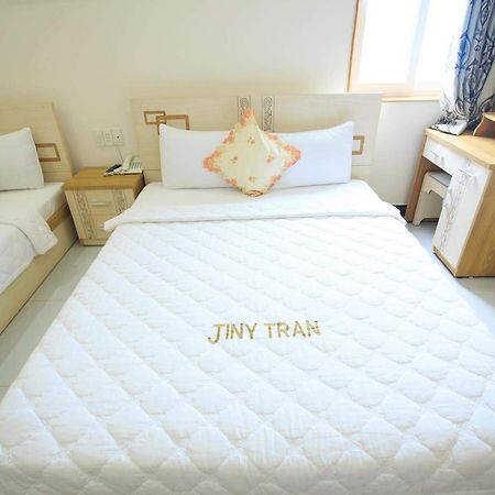 Jiny Tran Hotel Duong Dong  Екстериор снимка
