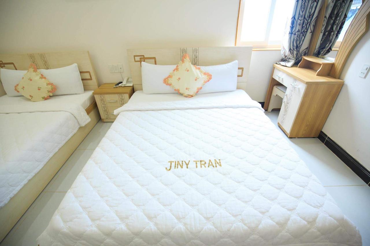 Jiny Tran Hotel Duong Dong  Екстериор снимка